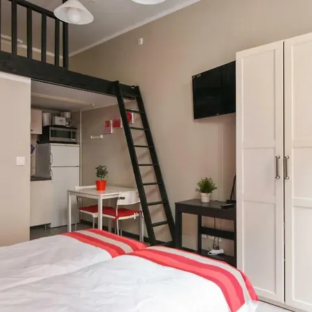 Charming Studio Close To Train Station And Old Lejlighed